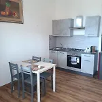 Colle Perazzoni شقة